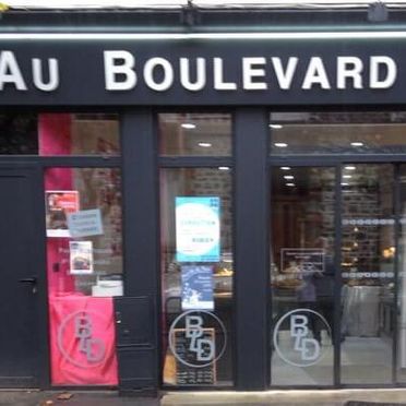 Devanture de la boulangerie Au Boulevard